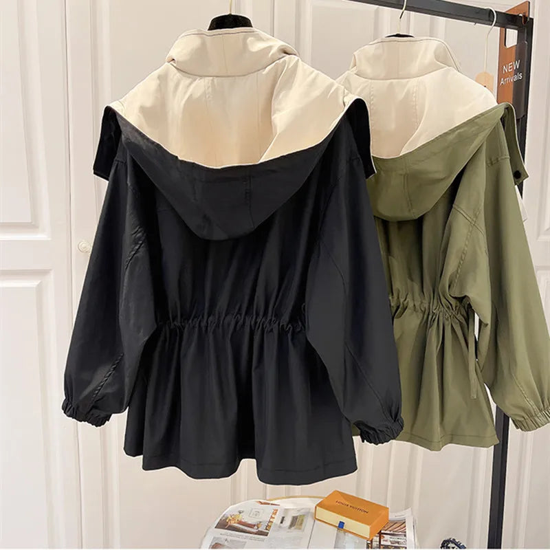 Lori – Elegant jacket with weather and wind protection